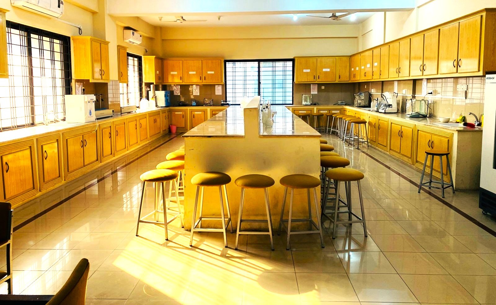 Pharmaceutics Laboratory