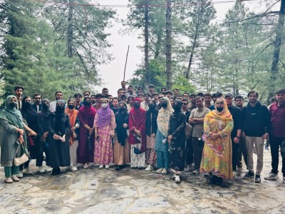 Pharmacognosy Field Trip to Nathiagali for Medicinal Plant Collection